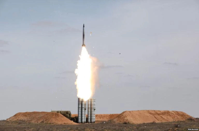 Μετακινούνται συστοιχίες Patriot Pac-3 ή S-300 PMU-1 στο ανατολικό Αιγαίο – «Κλειδώνει» ο εναέριος χώρος – Εντολή κατάρριψης των τουρκικών μαχητικών